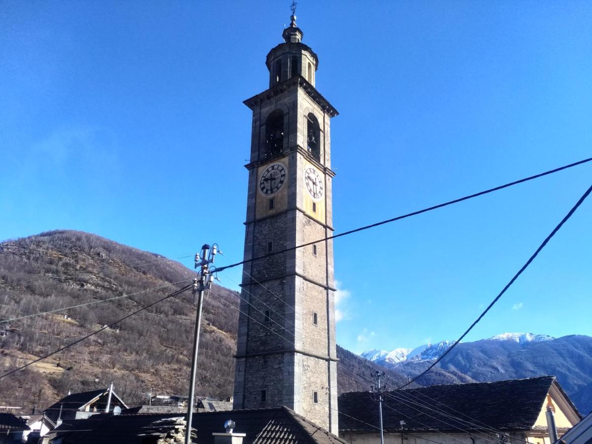 Appartement "Casa Luigi" Intragna Buitenkant foto